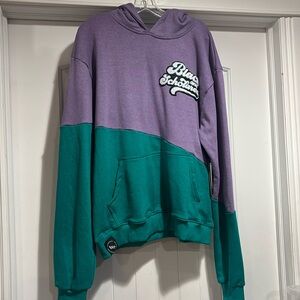 Black & Scholared Script Logo Two-Toned Hoodie Size XL.